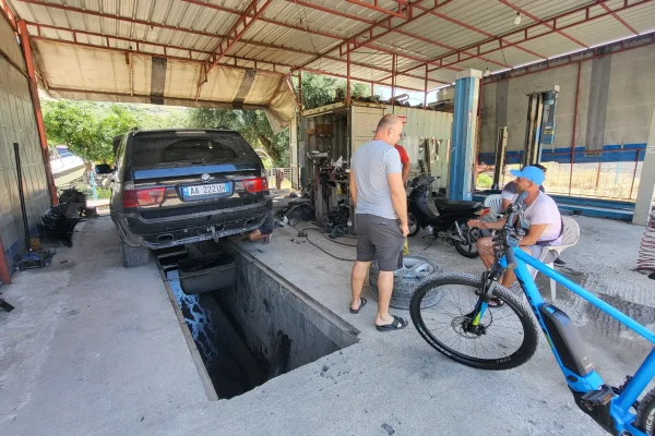 Auto Servis - Karrotrec - Gomisteri - Piro Dhërmi (13)